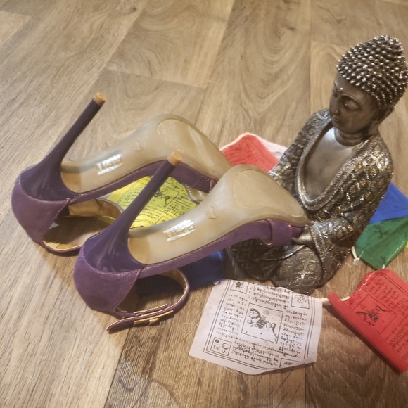 Slim Heels - Picture 6 of 6